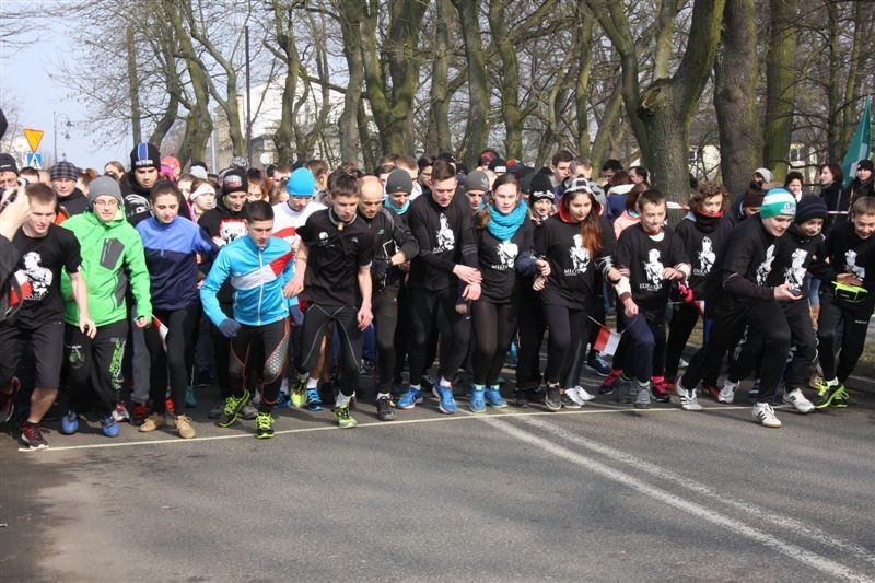 7e922ba6f98ecefb3cda14f3310a3a63