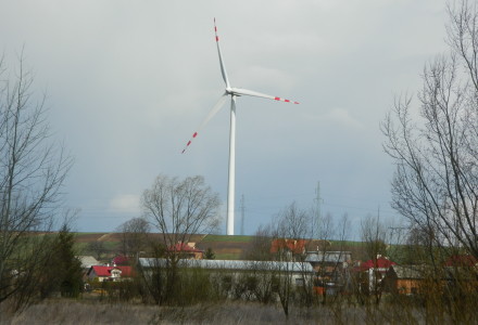 Radio Maryja: PiS chce moratorium na budowę elektrowni wiatrowych