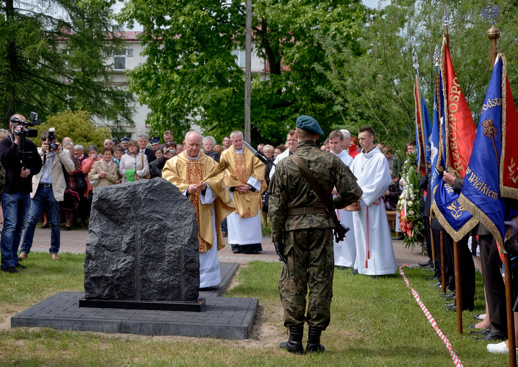 W hołdzie poległym za Ojczyznę – fotorelacja Jacka Ogórka