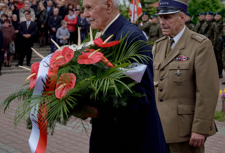 W hołdzie poległym za Ojczyznę – fotorelacja Jacka Ogórka